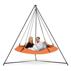 Set de pat suspendat în formă de tipi portocaliu de 1,8 m cu cadru negru de 2,4 m, rezistent la intemperii by Hangout Pod TI-HAT18BKOE color orange