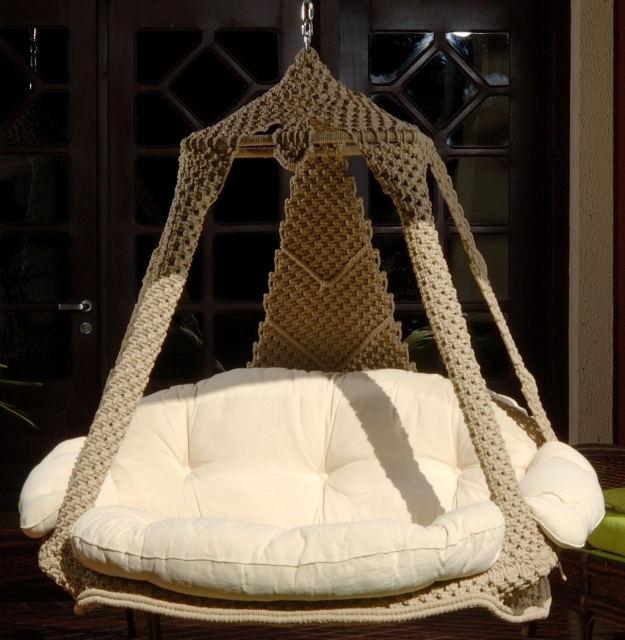 Nido Royal taupe Brasil Version by Jobek JO-01070-OLD color beige