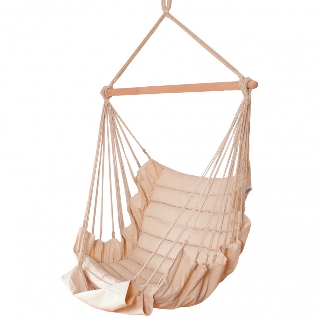 SoftChair cream - scaun suspendat cu suport pentru picioare, tapițat, certificat FSC, rezistent la intemperii, de culoare alb natural uni, cu suport pentru picioare by MacaMex MA-11506 color beige